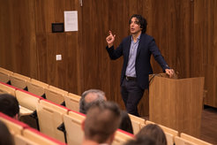 Dr. Valter Longo
