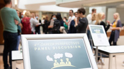 4. Podiumsdiskussion zu Karriereperspektiven